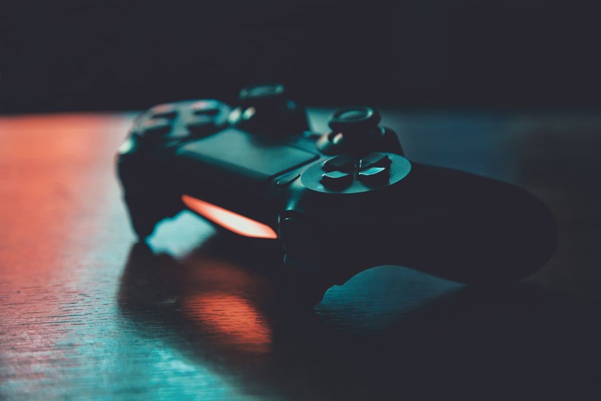 VR headset and immersive gaming