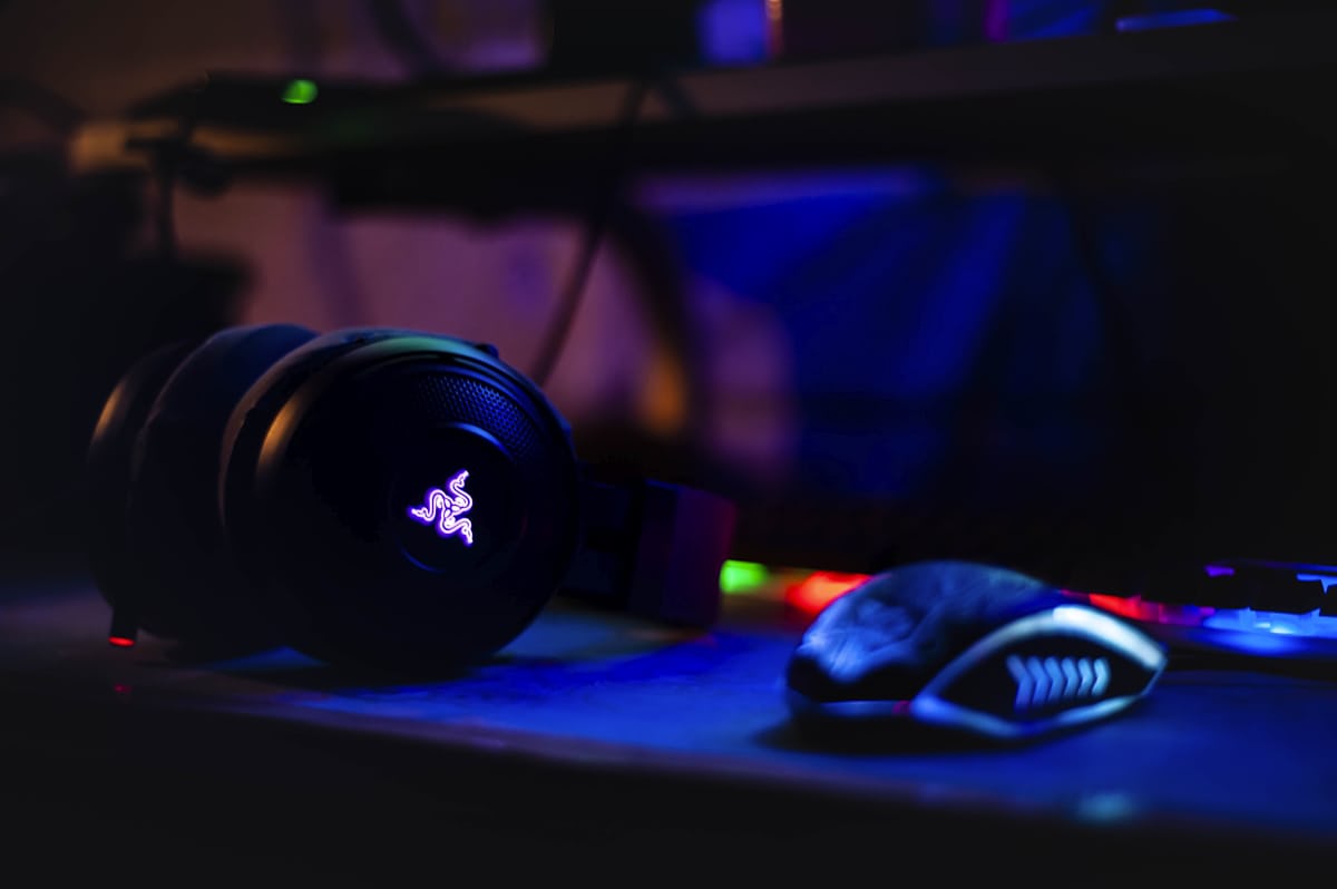 VR game selection and immersive gameplay
